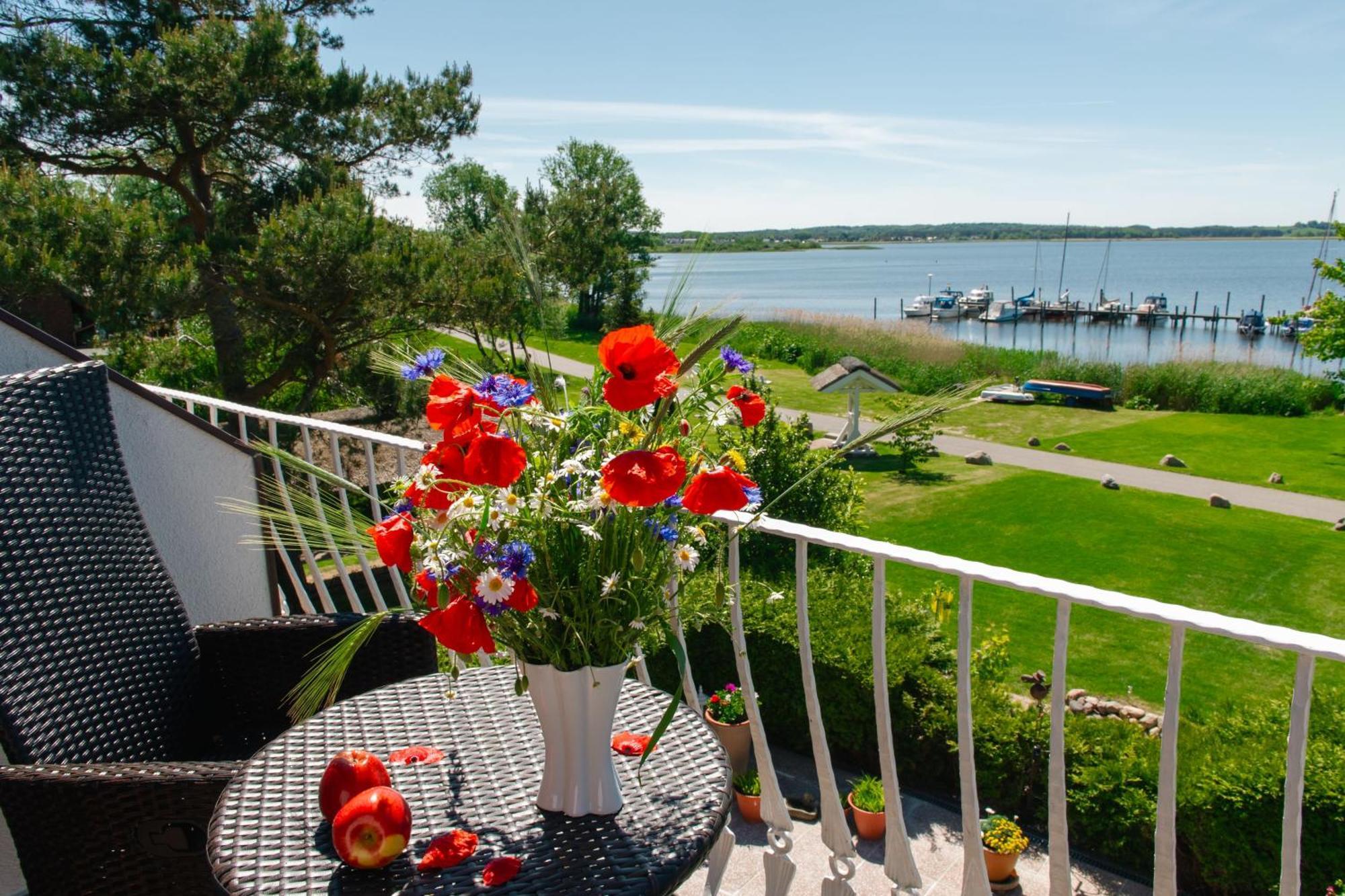Selliner Ferienappartements Mit Balkon Und Seeblick 외부 사진